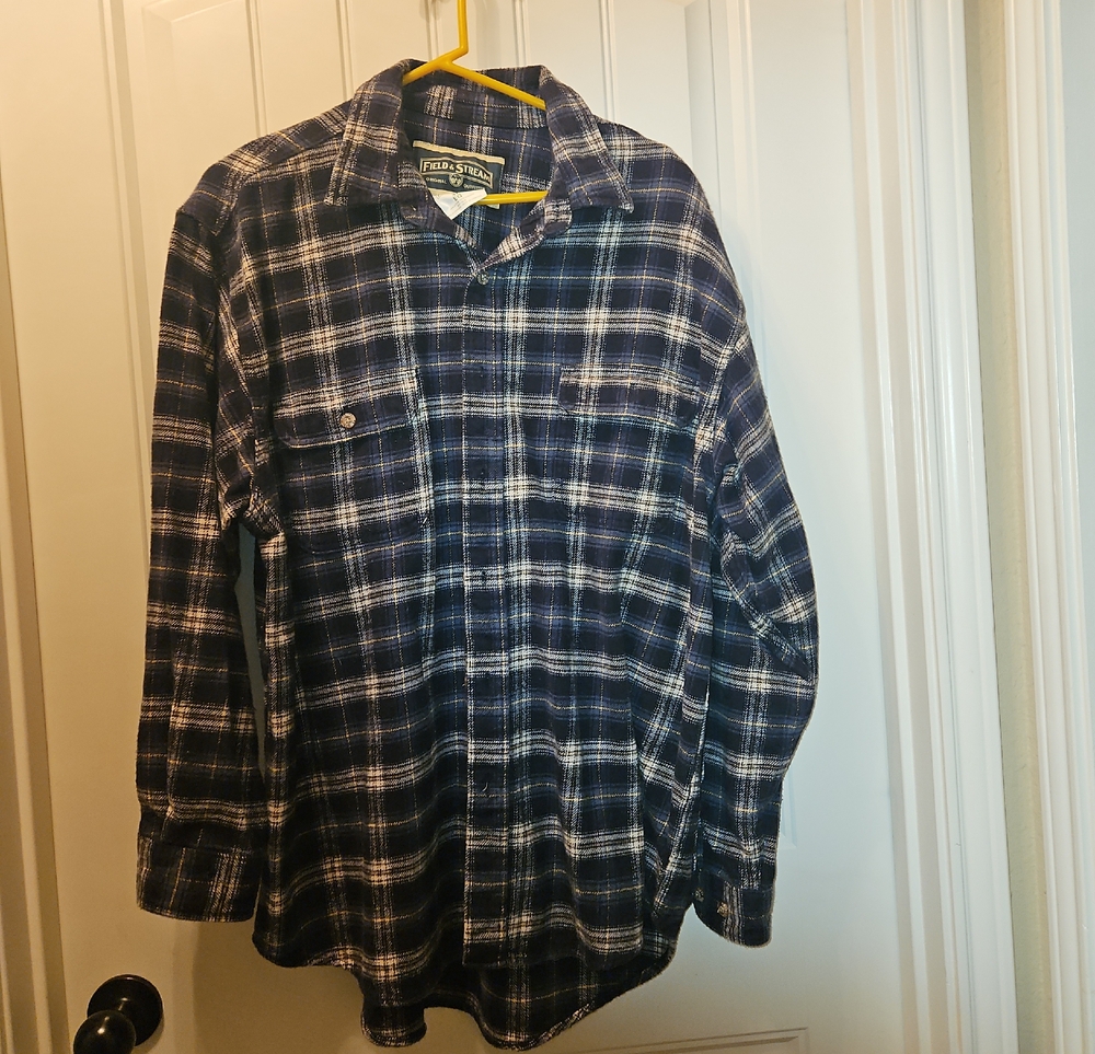 Field & Stream Navy White Plaid Long-Sleeve Button-Down Shirt